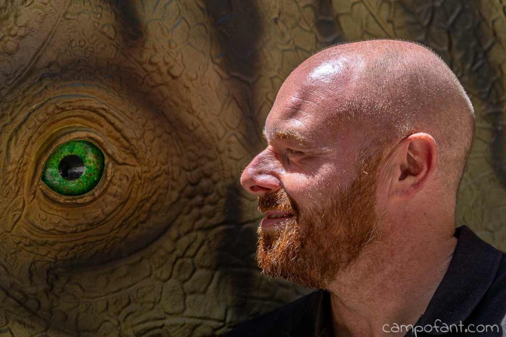 Dinopark Auge in Auge