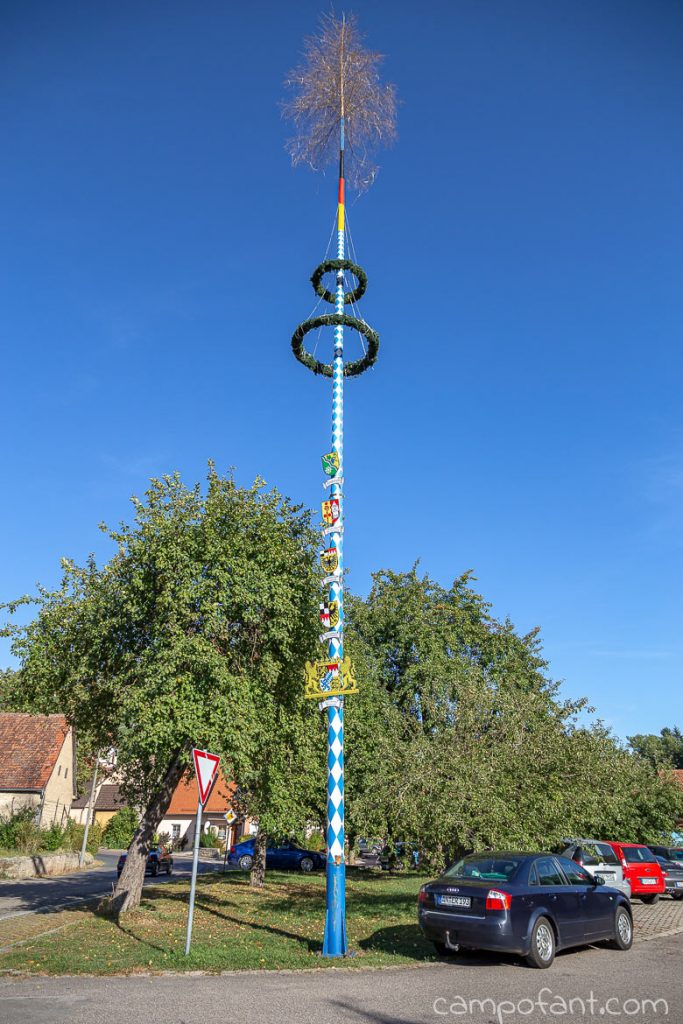 Tauberzell Maibaum