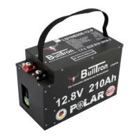 Bulltron LiFePO4 Batterie 12,8V 210Ah Polar – schräg von vorne links