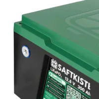 Saftkiste 300Ah Pole vorne Batteriepol