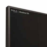 Detailansicht des WATTSTUNDE SOLA Frame Shadow 125 W Solarmoduls mit Produktbeschriftung
