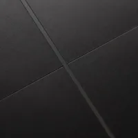 Nahaufnahme der schwarzen Zellstruktur des WATTSTUNDE SOLA Frame Shadow 125 W Solarmoduls