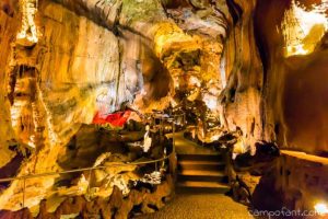 Grutas de Mira de Aire, Treppen, Höhle